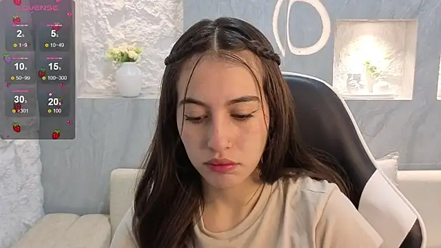 Snapshot of Nikka_Tx chatting on November 23, 2025, 1:00 pm Nikka Tx online show from November 23, 2025, 1:00 pm