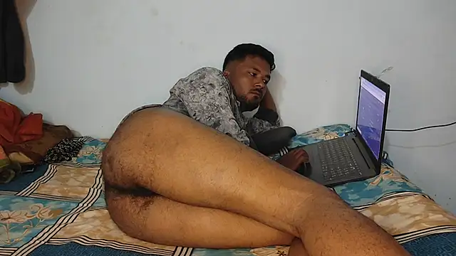 Snapshot of Damiaan_67 chatting on December 1, 2025, 11:48 am Damiaan 67 online show from December 1, 2025, 11:48 am