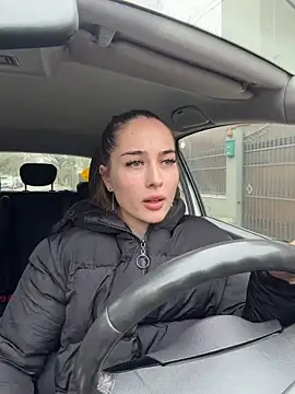 Natashaa15 online show from December 15, 2025, 9:35 am