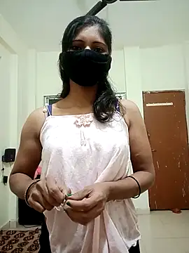 Cute Sanaaya online show from November 25, 2025, 2:28 pm