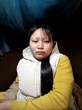 yoyo-mi online show from November 19, 2025, 5:40 am