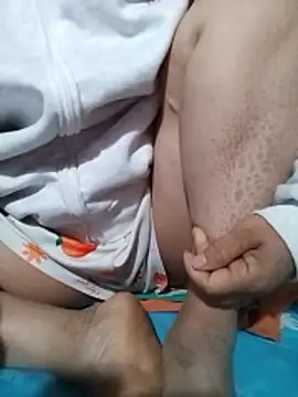 -Hazel-123 online show from January 11, 2026, 12:04 am