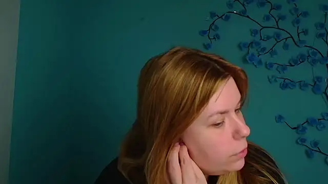 SusannaNight online show from April 24, 2026, 5:21 am