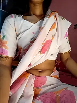 Snapshot of Green_LaDY66 chatting on April 13, 2026, 3:17 pm Green LaDY66 online show from April 13, 2026, 3:17 pm