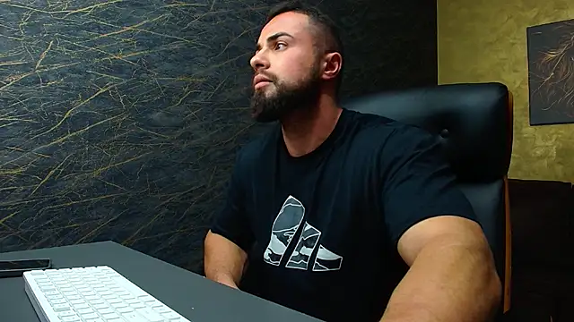 HayesWood online show from November 13, 2025, 5:50 am