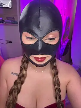 Snapshot of MasterAlexSlavekate chatting on May 17, 2026, 10:28 pm MasterAlexSlavekate online show from May 17, 2026, 10:28 pm