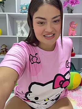 Itskari  online show from November 14, 2025, 2:32 am