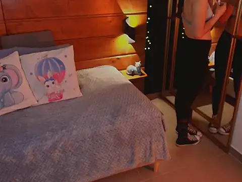 milena kiitty online show from February 13, 2026, 11:28 am