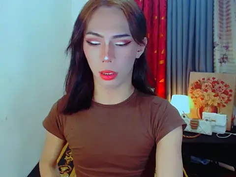 EXOTICGEORGINA online show from November 17, 2025, 9:53 pm