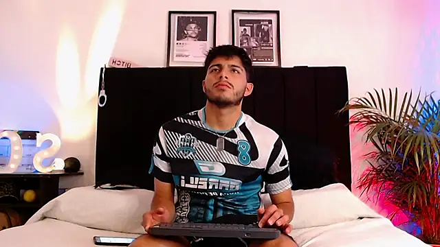 jaiden thoner online show from November 23, 2025, 6:13 am