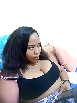 Diosa339 online show from December 21, 2025, 2:35 pm