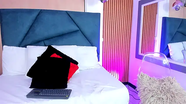 Ivy Spicy online show from April 21, 2026, 8:34 pm