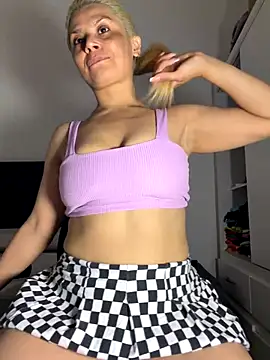 Romy-R-O online show from December 19, 2025, 3:24 am