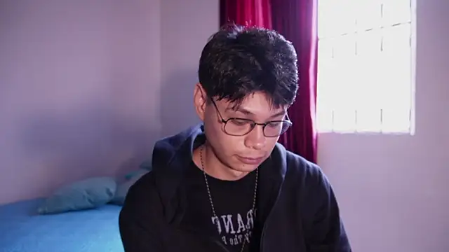 estmonnn online show from February 3, 2026, 10:04 pm