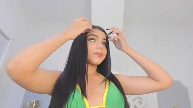 Snapshot of roxana_scott1 chatting on May 26, 2026, 3:35 am roxana scott1 online show from May 26, 2026, 3:35 am