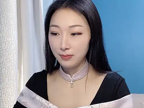 Snapshot of ella55-- chatting on November 23, 2025, 1:05 am ella55-- online show from November 23, 2025, 1:05 am