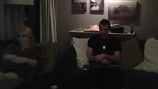 Sylviastar46 online show from November 24, 2025, 6:40 pm