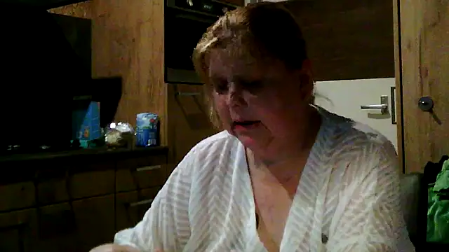 Sylviastar46 online show from March 23, 2026, 9:08 pm