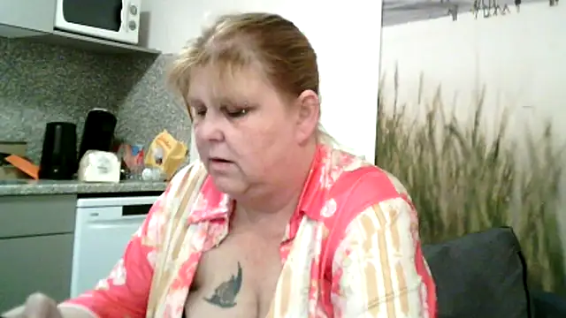 Sylviastar46 online show from March 31, 2026, 7:47 pm