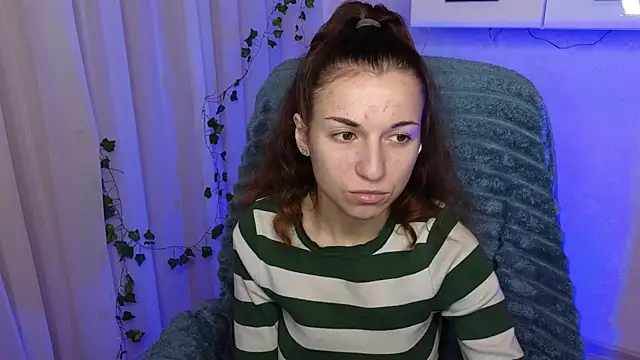 Snapshot of Ulyanix chatting on November 26, 2025, 4:57 am Ulyanix online show from November 26, 2025, 4:57 am