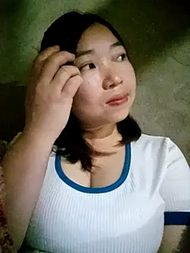 julybe online show from March 29, 2026, 2:50 pm