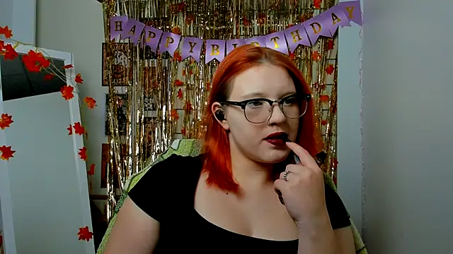 FoxPlayXX online show from November 11, 2025, 9:37 pm