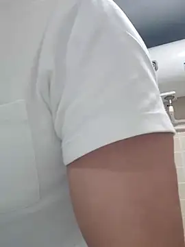 tian7788 online show from March 6, 2026, 6:04 pm