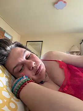 Carolineisback online show from May 19, 2026, 2:12 pm