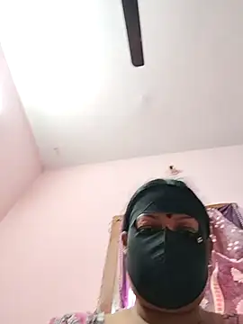 pujapujarrrr online show from January 12, 2026, 6:40 am