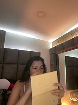 BrigitteVons online show from April 18, 2026, 1:42 am