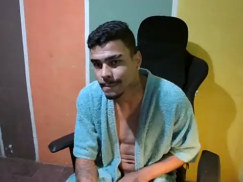 Snapshot of Joao_BRL chatting on November 18, 2025, 4:17 am Joao BRL online show from November 18, 2025, 4:17 am