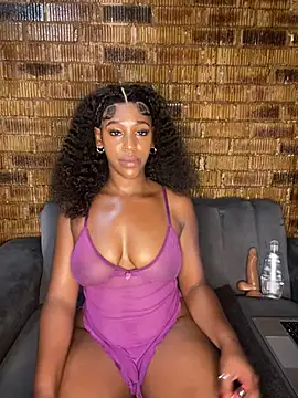 SP1CY MOMMY online show from February 2, 2026, 8:07 pm