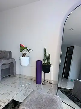 Raven DeVille online show from January 8, 2026, 10:23 pm