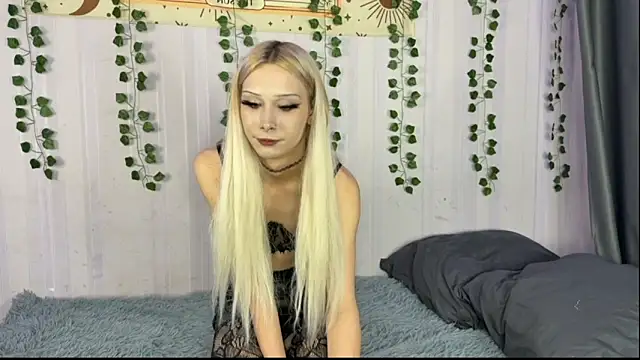 Snapshot of EvaSteinberg chatting on November 21, 2025, 8:07 pm EvaSteinberg online show from November 21, 2025, 8:07 pm