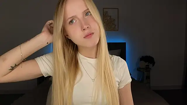 Snapshot of adele_armass chatting on May 26, 2026, 9:11 pm adele armass online show from May 26, 2026, 9:11 pm