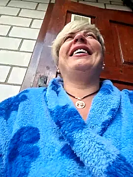 Snapshot of MilkySky chatting on April 21, 2026, 8:31 am MilkySky online show from April 21, 2026, 8:31 am