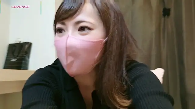 Miyo   online show from April 4, 2026, 1:52 pm