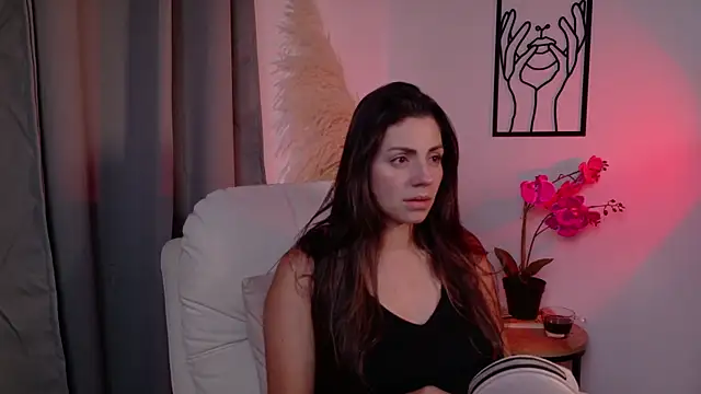 SeleneNova online show from April 19, 2026, 8:55 pm