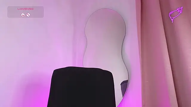 Snapshot of BabyLauritaa chatting on November 18, 2025, 9:19 pm BabyLauritaa online show from November 18, 2025, 9:19 pm