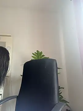 Snapshot of BabyLauritaa chatting on July 4, 2026, 7:31 pm BabyLauritaa online show from July 4, 2026, 7:31 pm