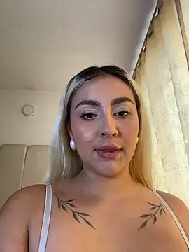 Elina Hills online show from January 9, 2026, 7:37 pm