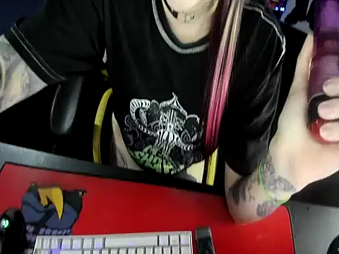 Yummy dark online show from November 12, 2025, 6:14 am