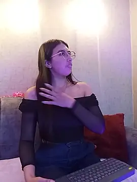 Valk submissive online show from February 13, 2026, 5:36 am