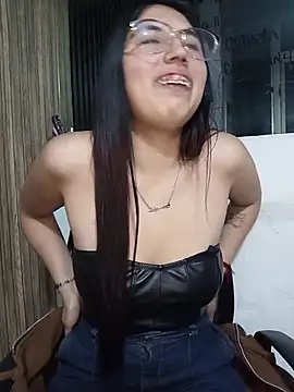 Valk submissive online show from March 19, 2026, 5:22 am