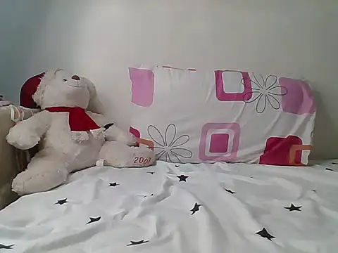 Snapshot of Petite_baby5 chatting on February 20, 2026, 5:13 pm Petite baby5 online show from February 20, 2026, 5:13 pm