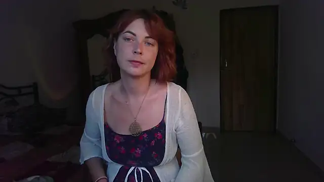 Alice honey  online show from December 18, 2025, 11:16 am