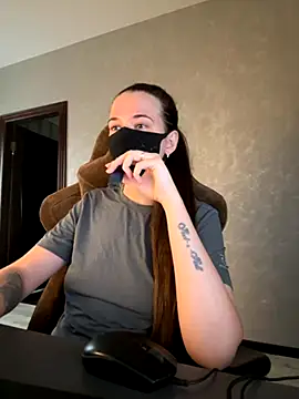 ZlatoslavaLo online show from November 12, 2025, 6:14 am