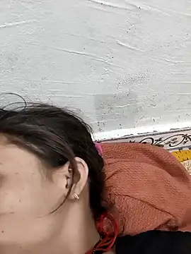 Cute Arushi online show from November 24, 2025, 6:18 pm