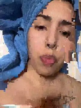 gatitaamelosaa7 online show from November 15, 2025, 9:32 pm