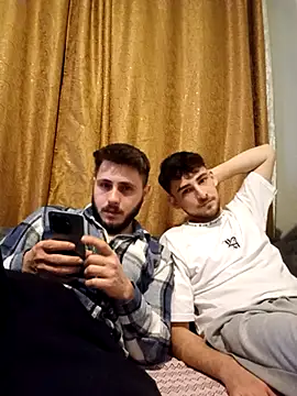 yasinesra757  online show from February 2, 2026, 2:32 am